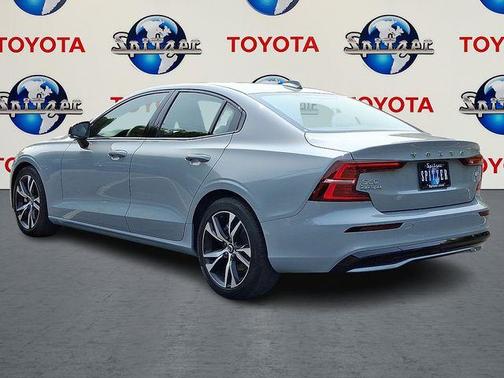 2025 Volvo S60 B5 Core
