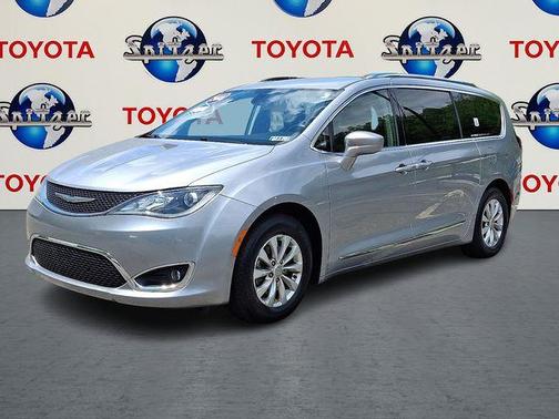 2018 Chrysler Pacifica Touring-L