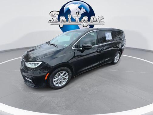 2024 Chrysler Pacifica Touring-L