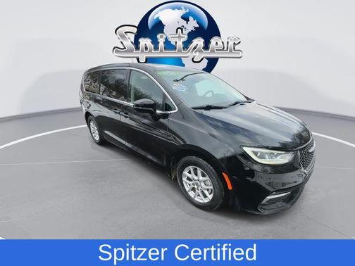 2024 Chrysler Pacifica Touring-L