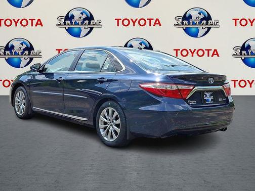 2017 Toyota Camry Hybrid XLE