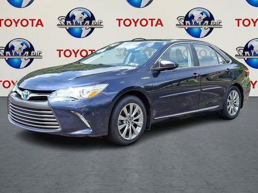 2017 Toyota Camry Hybrid XLE
