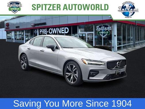 2024 Volvo S60 B5 Core Dark Theme