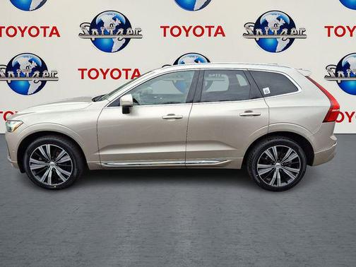 2023 Volvo XC60 B5 Plus Bright Theme
