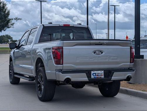 Iconic Silver Metallic 2026 Ford F-150 Lariat
