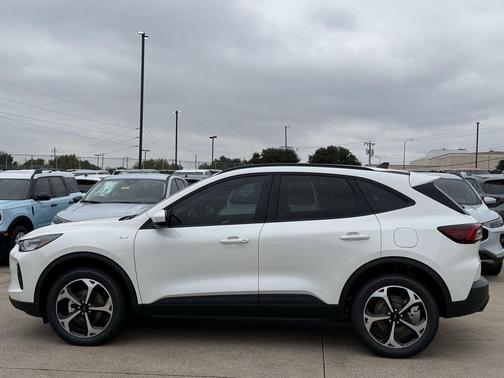 star white metallic tri-coat 2026 Ford Escape ST-Line Select