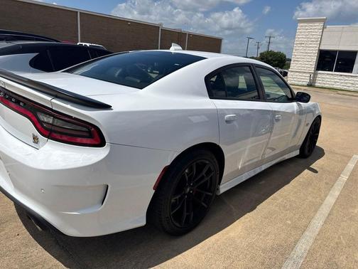 White Knuckle Clearcoat 2020 Dodge Charger R/T Scat Pack