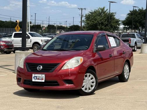 Red Brick 2014 Nissan Versa 1.6 S+