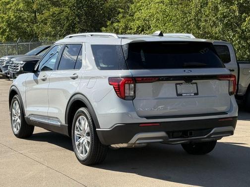 Avalanche Gray 2027 Ford Explorer Platinum