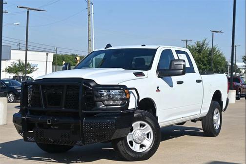 2024 RAM 3500 Tradesman Crew Cab 4x4 6'4' Box