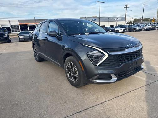 2024 Kia Sportage LX