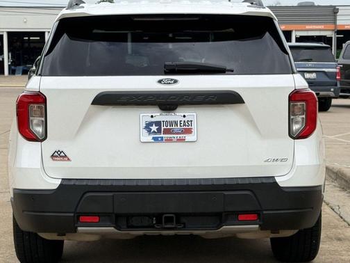 Star White Metallic Tri-Coat 2022 Ford Explorer Timberline