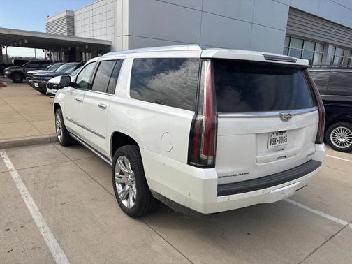 2018 Cadillac Escalade ESV Premium Luxury