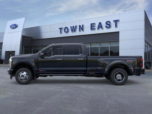 Agate Black Metallic 2026 Ford F-350 Platinum