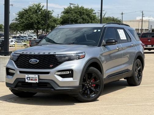 Iconic Silver Metallic 2022 Ford Explorer ST