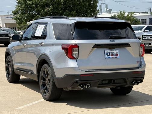 Iconic Silver Metallic 2022 Ford Explorer ST