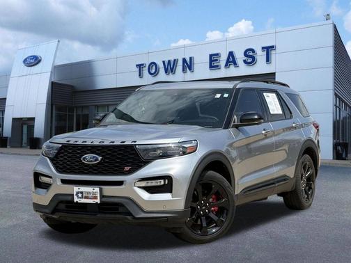 Iconic Silver Metallic 2022 Ford Explorer ST