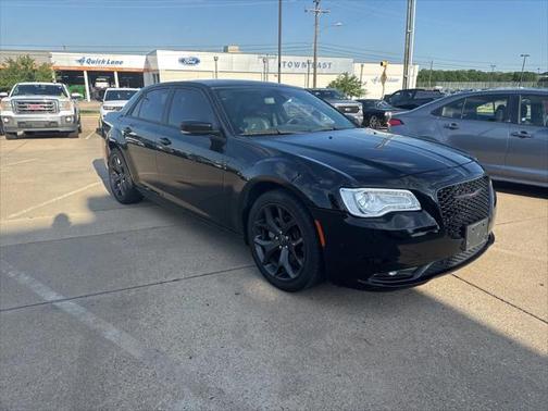 2023 Chrysler 300 S
