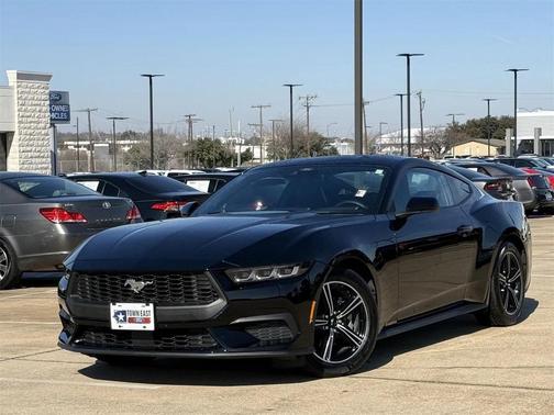 2025 Ford Mustang EcoBoost