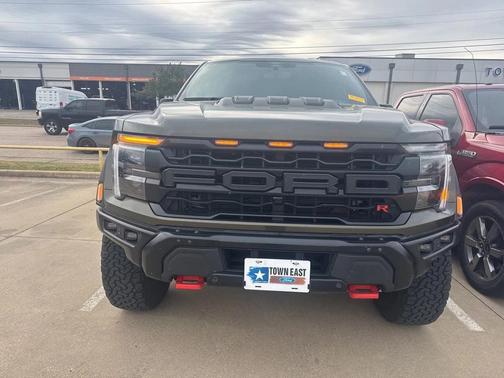 2025 Ford F-150 Raptor