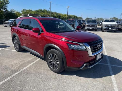 2024 Nissan Pathfinder SL FWD