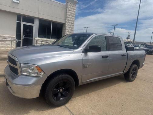 Billet Silver Metallic Clearcoat 2021 RAM 1500 Classic SLT