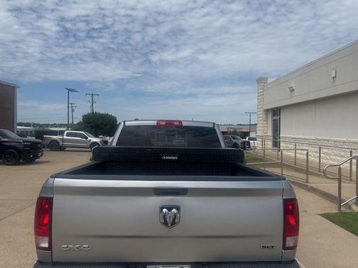Billet Silver Metallic Clearcoat 2021 RAM 1500 Classic SLT