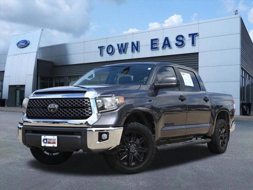 2018 Toyota Tundra SR5