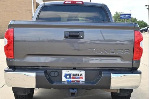 2018 Toyota Tundra SR5