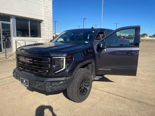 2023 GMC Sierra 1500 AT4X