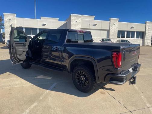 2023 GMC Sierra 1500 AT4X