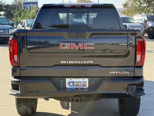 2023 GMC Sierra 1500 AT4X