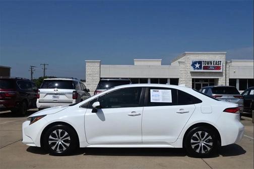 2022 Toyota Corolla Hybrid LE