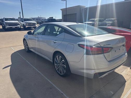 2023 Nissan Altima 2.5 SL