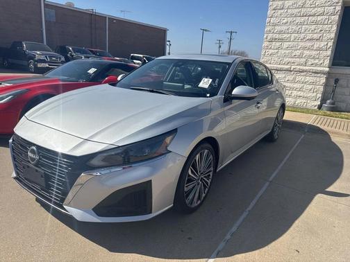 2023 Nissan Altima 2.5 SL