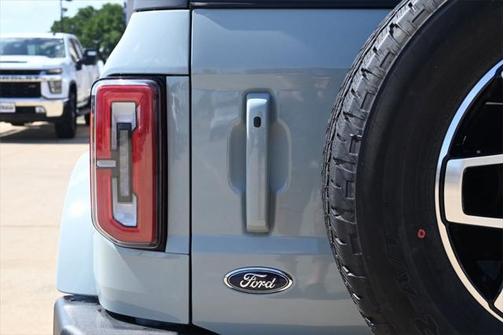 2024 Ford Bronco Outer Banks