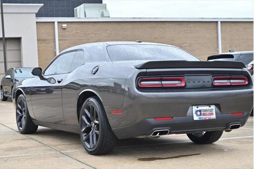 2021 Dodge Challenger SXT