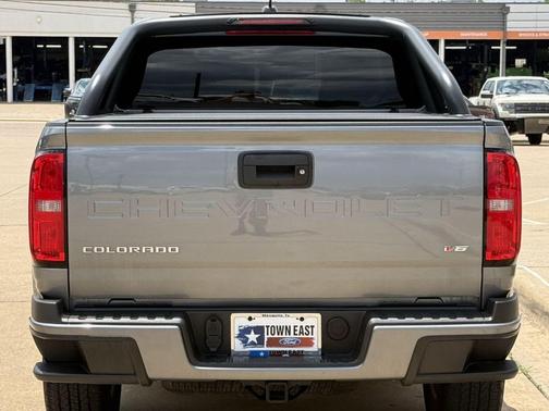 Satin Steel Metallic 2022 Chevrolet Colorado LT