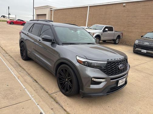 Carbonized Gray Metallic 2021 Ford Explorer ST