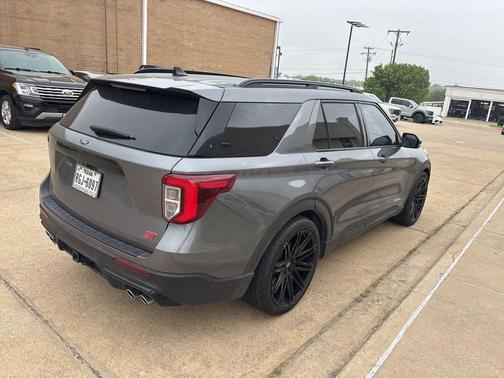 Carbonized Gray Metallic 2021 Ford Explorer ST