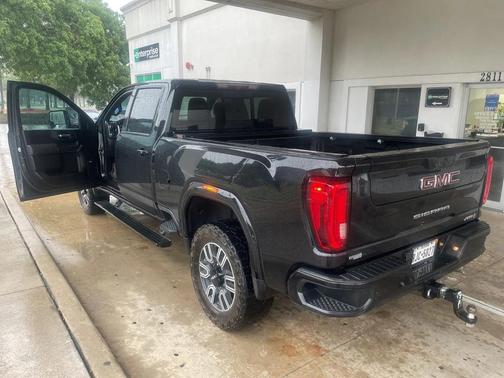 2022 GMC Sierra 2500 AT4