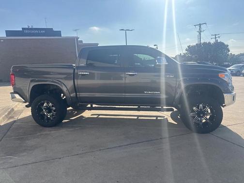 2015 Toyota Tundra SR5