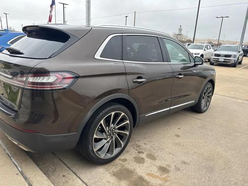 2019 Lincoln Nautilus Reserve