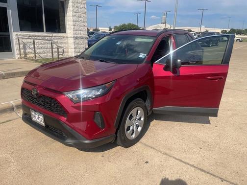 2019 Toyota RAV4 LE