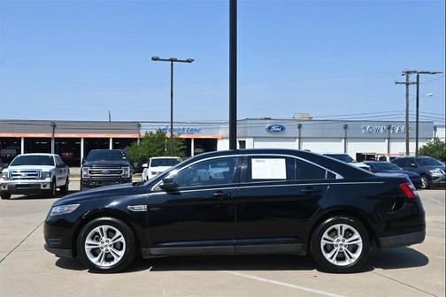 2018 Ford Taurus SEL