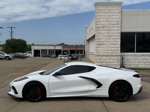 2025 Chevrolet Corvette Stingray w/2LT