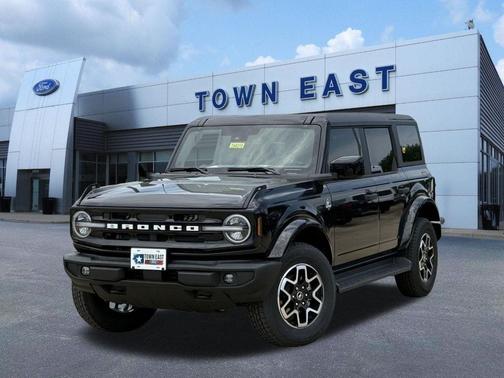 Shadow Black 2026 Ford Bronco Outer Banks