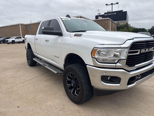 Bright White Clearcoat 2019 RAM 2500 Lone Star Crew Cab 4x4 6'4' Box