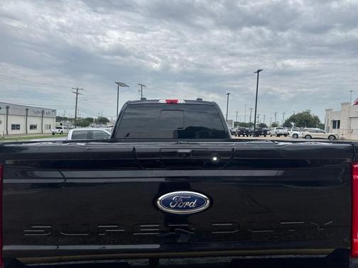 Agate Black Metallic 2024 Ford F-350 Lariat