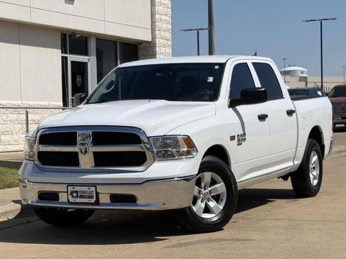 Bright White Clearcoat 2024 RAM 1500 Tradesman